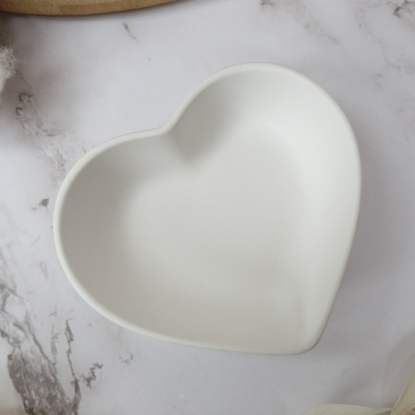 Petit pot cœur en éco résine - blanc