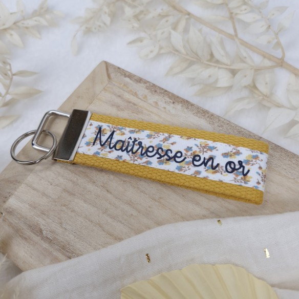 porte-cles-maitresse-en-or 2