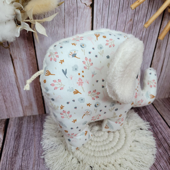 Doudou éléphant "sara"