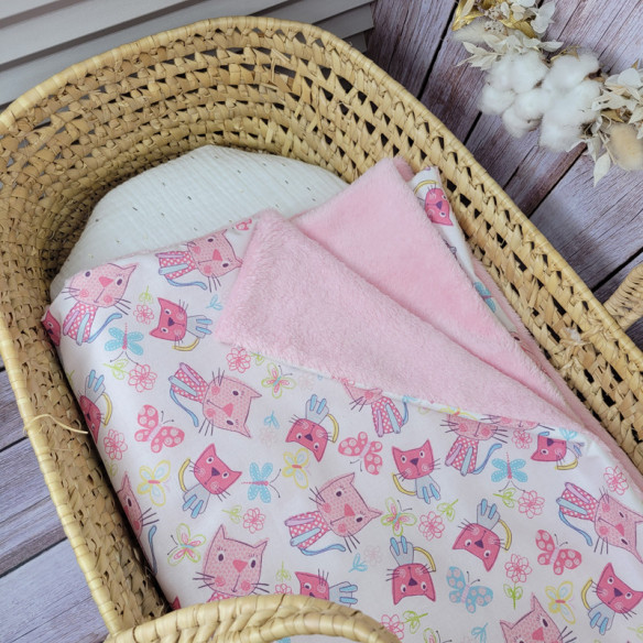 Couverture pour bébé "petits chats"